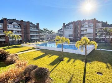 Departamento · 95m² · 4 Ambientes · 2 Cocheras · Departamento en Alquiler en Condominio Tortugas 1, Pilar - 4 Ambientes
