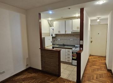 Departamento · 30m² · 2 Ambientes · Paraguay 2800 Pb - 2 Amb Alquiler