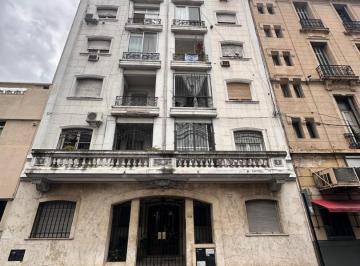 Departamento · 74m² · 3 Ambientes · Laprida 1024 Pb 2 Dorm. - Patio