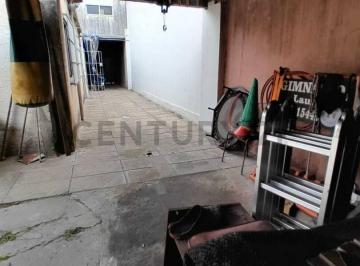 Casa · 210m² · 4 Ambientes · 1 Cochera · Venta de Casa de 4 Ambientes | Gral. San Martin