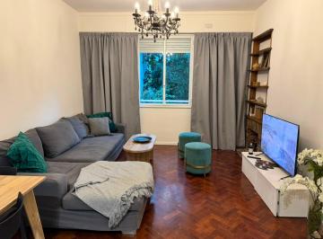 Departamento de 2 ambientes, Recoleta · Silencioso, Amplio y Luminoso 2 Amb en Recoleta con Vista a Jardin del Edificio