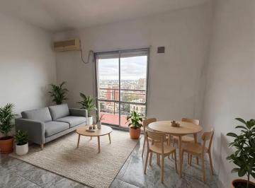 staging-output-1784084046327.webp · Venta Departamento 3 Ambientes con Balcón | Piso Alto | en Parque Patricios