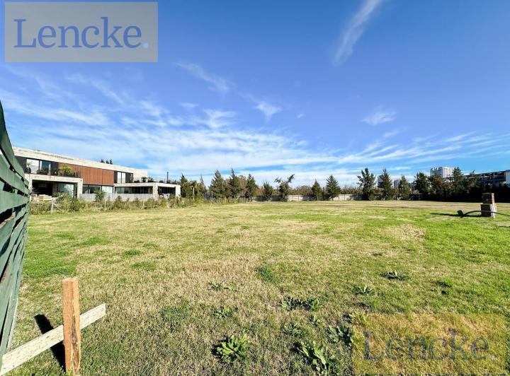 Terreno · 804m²