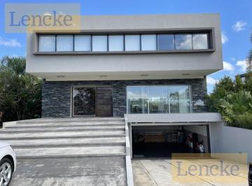 Casa · 550m² · 5 Ambientes · 2 Cocheras · Albanueva, Magnifica Casa Moderna de Diseño, 4 Dorm., Pileta, Amarra, Venta