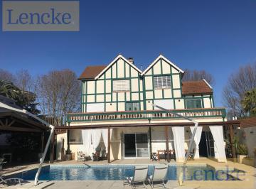 Casa · 544m² · 7 Ambientes · 5 Cocheras · Lencke Vende - Extraordinaria Casa Inglesa Reciclada a Nuevo, Gran Lote de 2646 m²