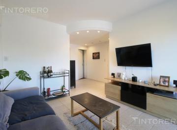 Departamento · 70m² · 3 Ambientes · 1 Cochera · Venta Dpto 3amb Castelar Norte Centro Al Frente Balcón y Cochera