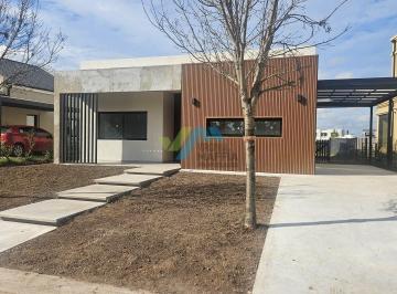 Casa · 148m² · 5 Ambientes · 2 Cocheras · Casa en Venta en Santo Tomas, Derqui, Pilar