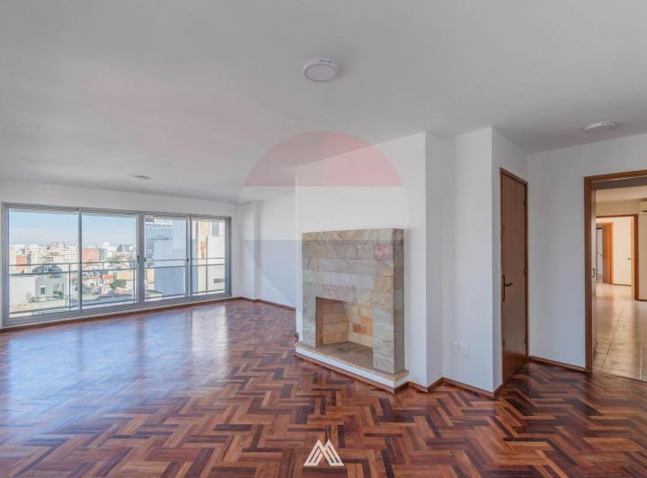 Departamento · 180m² · 8 Ambientes · 2 Cocheras