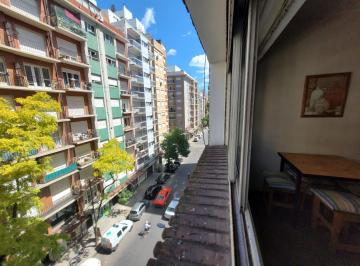 Departamento · 25m² · 1 Ambiente · Alquiler Temporada Estudiantes 2024. Dpto 1 Amb a La Calle con Ventanal.