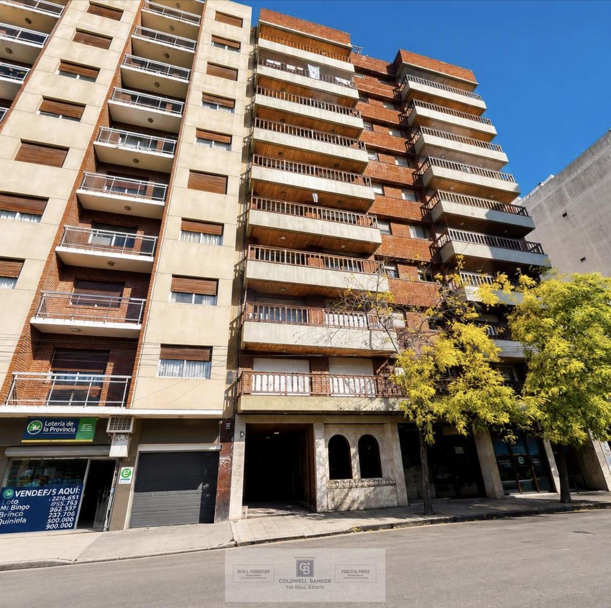 Venta | 25 de Mayo entre La Rioja y Catamarca, departamento 4 amb, 119m² con cochera