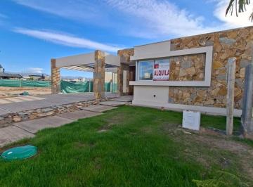 Casa · 160m² · 2 Dormitorios · 2 Cocheras · Barrio Privado Alba de Tanqay
