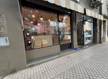 Local comercial · 110m² · 2 Ambientes · Local Comercial en Echesortu / Mendoza 3500