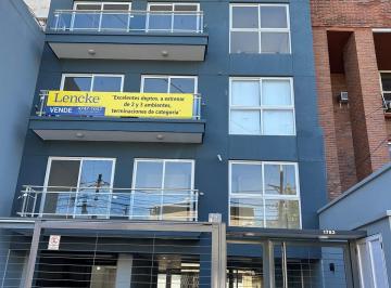 Garage · 13m² · 2 Ambientes · 1 Cochera · Lencke Vende - Muy Buena Cochera a 1 Cuadra de Av Maipú