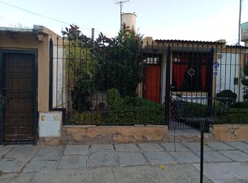 Casa · 4 Ambientes · 2 Cocheras · Casa en Venta Coquimbito, Maipu