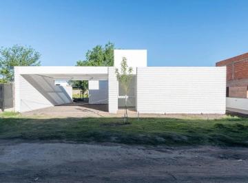 Casa de 8 ambientes, Villa Rumipal · Venta Casa a Extrenar en Villa Rumipal