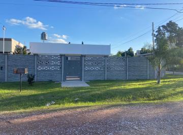Casa · 440m² · 3 Ambientes · 3 Cocheras · Casa en Venta 3 Ambientes en Pueblo Nuevo - Lujan