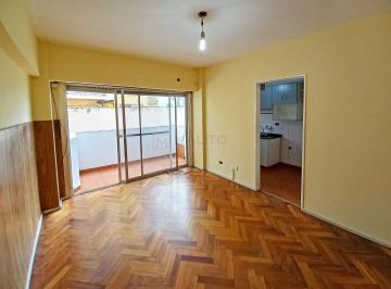Departamento · 28m² · 2 Ambientes · 1 Cochera · Departamento 2 Ambientes con Balcón y Cochera en Boedo