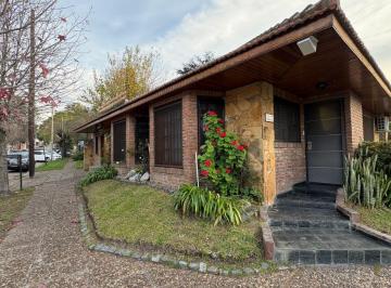Casa de 4 ambientes, Quilmes · Chalet Venta Barrio Parque