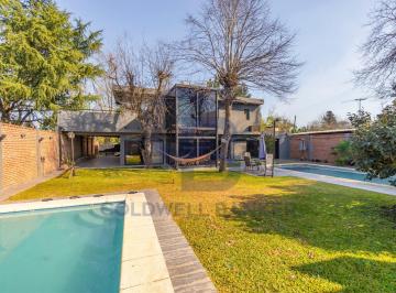 Casa · 236m² · 5 Ambientes · 4 Cocheras · Venta Casa 5 Ambientes Diseño Canning Cn 2 Piscinas Hidromasaje Galeria Parrilla Jardin
