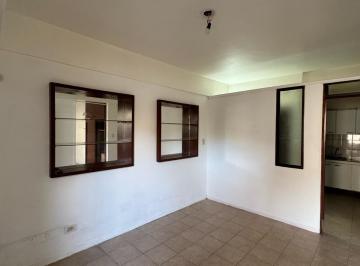 PH · 32m² · 2 Ambientes · 1 Cochera · Venta PH 2 Ambientes Al Frente con Entrada de Auto, Apto Profesional. Villa Devoto