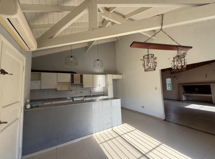 Casa · 120m² · 4 Ambientes · 1 Cochera