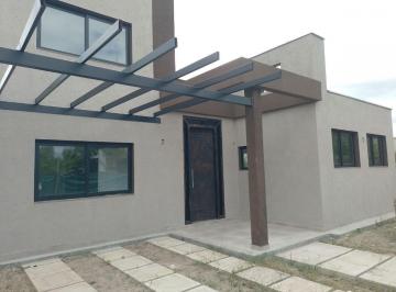 Casa de 7 ambientes, Maipú · Venta de Casa de Categoria en Maipu