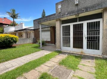 Casa · 179m² · 3 Dormitorios · Venta Casa en Venta de 3 Dorm. en Zona Sur. Excelente