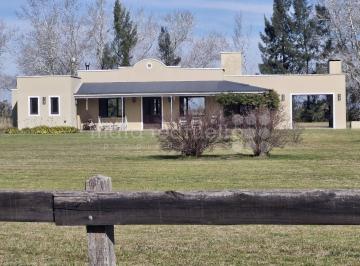 MRE-MRE-2508_2 · Casa 3 Dorm en Chacra de 19,000 m² en Barrio de Chacras Vitel Chascomus