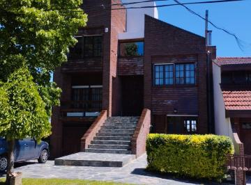 Casa de 5 ambientes, Mar del Plata · Casa Amplia con Parque y Garage Doble