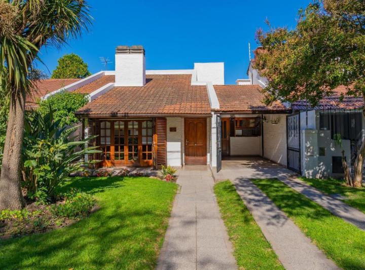 Casa · 180m² · 5 Ambientes · 1 Cochera