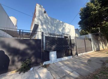 PH · 70m² · 2 Ambientes · 1 Cochera · PH en Villa Ballester