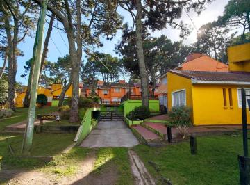 Departamento · 34m² · 2 Ambientes · 1 Cochera · Departamento 2 Ambientes con Patio a 300 m del Mar.