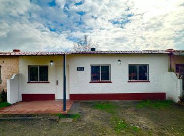 Casa · 50m² · 3 Ambientes · 2 Cocheras · Alquiler de Casa en Pinar Norte