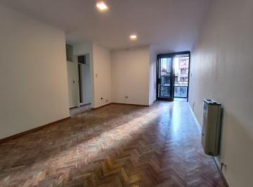 Departamento · 45m² · 3 Ambientes · Nva Cba S/salguero Al 500 - 1 Dorm. Frente C/balcón