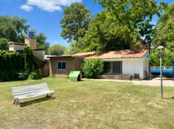 Casa · 300m² · 10 Ambientes · 3 Cocheras · 3 Casas en un Lote de 2800