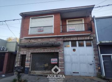 Casa · 300m² · 3 Ambientes · 1 Cochera · Venta de Propiedad en Block Apta Crédito con Local, Galpón y Vivienda