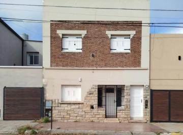 PH de 3 ambientes, Necochea · Venta PH 2 Dorm.