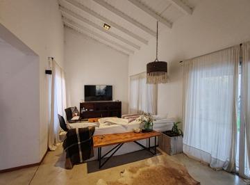 PH de 8 ambientes, Córdoba · Alquila Housing 4 Dorm Suite Vestidor Piscina Galeria