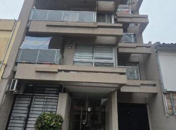 Departamento · 40m² · 2 Ambientes · Departamento 2 Amb en Muy Buena Ubicacion!