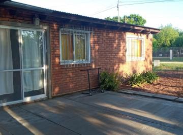 Casa de 2 ambientes, Oliveros · Venta de Casa con Pileta en Oliveros
