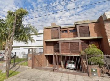 Casa · 188m² · 6 Ambientes · Castelar Norte