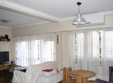 Departamento · 3 Dormitorios · Excelente Piso en Moron Sur Acepta Permuta