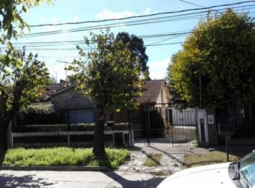 Casa · 3 Dormitorios · Castelar Norte. Chalet en Planta Baja Sobre 500 m de Terreno