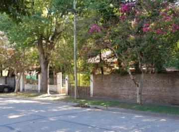 Casa · 90m² · 2 Dormitorios · Chalet de Epoca a Reciclar Sobre 3 Lotes