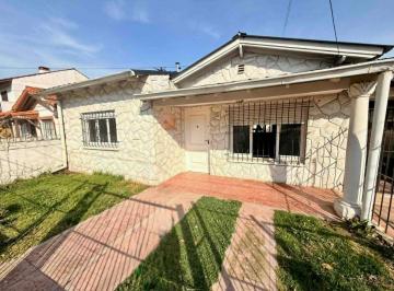 Casa de 3 ambientes, Mar del Plata · Latorre Prop. Alquila 24 Meses Chalet - Parque Luro