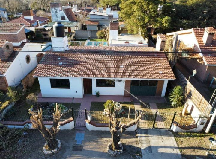Casa · 140m² · 6 Ambientes · 1 Cochera