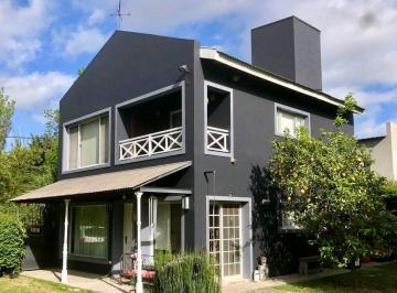 Casa de 6 ambientes, Escobar · Casa en Venta en Country Club Aránzazu