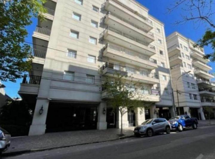 Departamento · 85m² · 2 Ambientes · 2 Cocheras