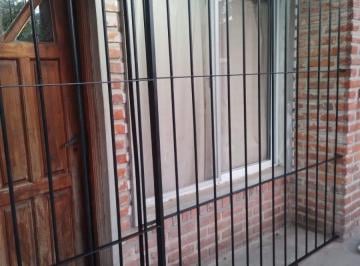 Casa · 562m² · 3 Ambientes · Venta Casa 3 Amb Cochera Gran Fondo Paso del Rey