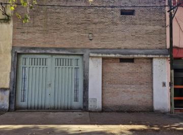 Bodega-Galpón · 193m² · 2 Ambientes · Alvear Al 2600 (Galpón con Oficina E Ingreso Vehicular)